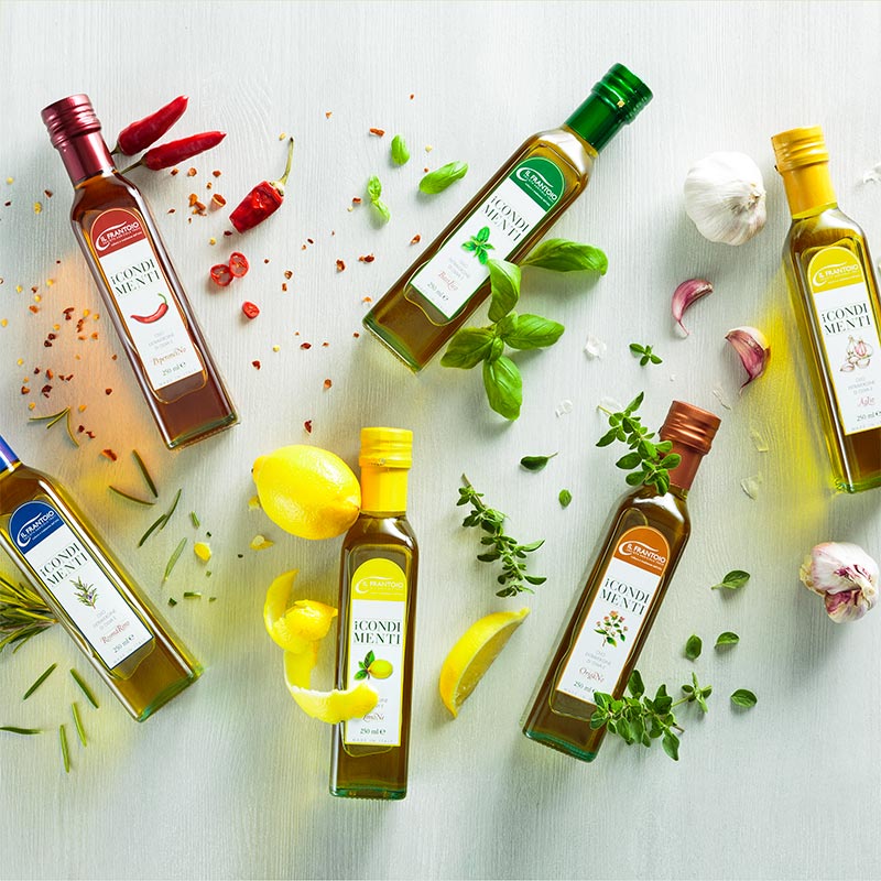 Condimento al Basilico - Olio EVO aromatizzato 250 ml - Base Olio - Il Frantoio | Olio Trevi Condimento al Basilico - Olio EVO aromatizzato 250 ml - immagine 3