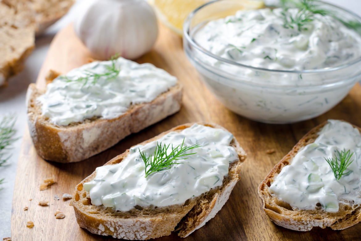Salsa Tzatziki, la ricetta classica della tradizione greca